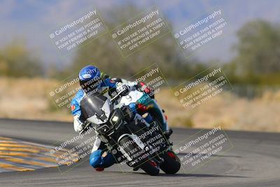 media/Dec-17-2022-SoCal Trackdays (Sat) [[224abd9271]]/Turn 7 Set 2 (1140am)/